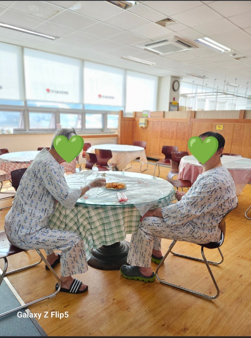 KakaoTalk_20251001_170550704_01 (1).jpg